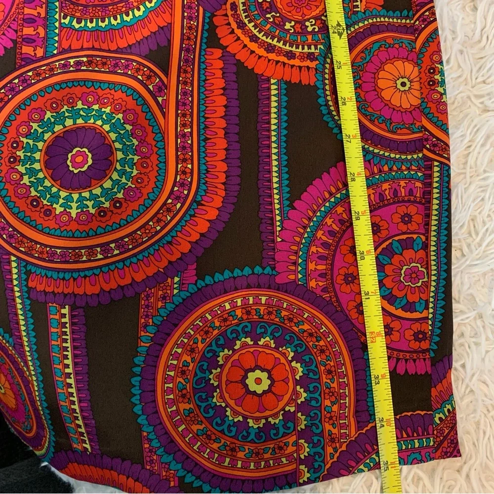 SOLD ❤️ Trina Turk Medallion Mandala 100% Silk 3/4 Length Long Sleeve Dress Sz 8 - Picture 16 of 16